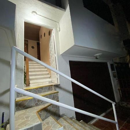 Habitaciones Independientes Cerca Al Aeropuerto 1 Cartagena Kültér fotó